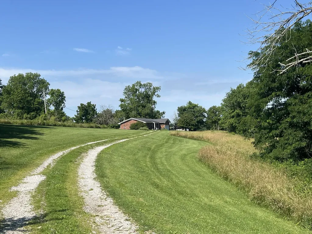 455 Davis Lane Winchester KY 40391