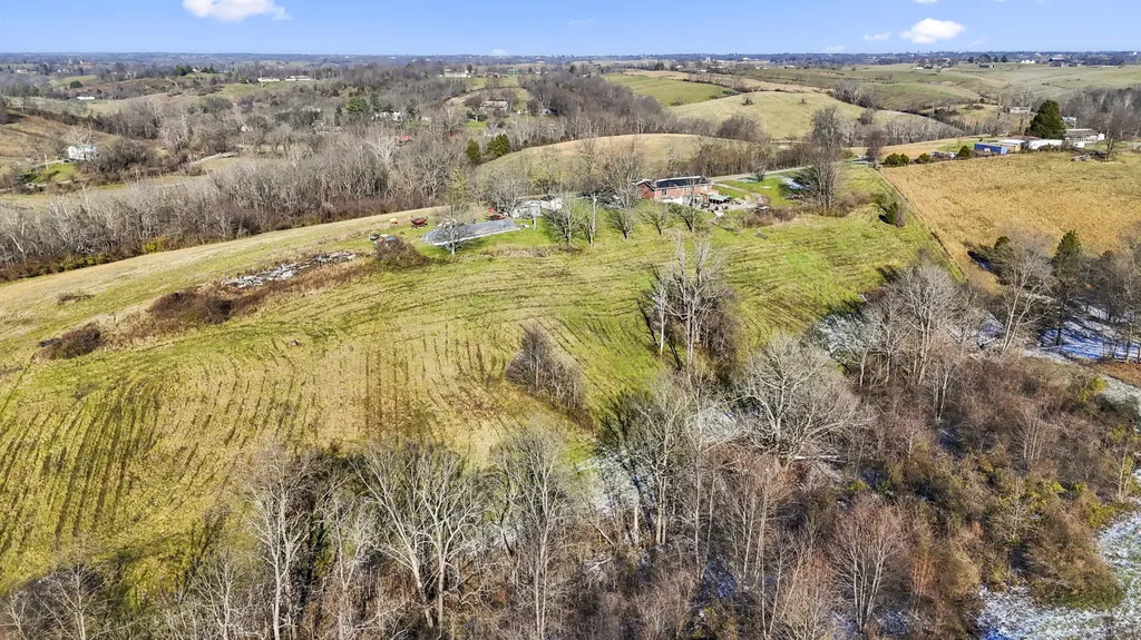 455 Davis Lane Winchester KY 40391