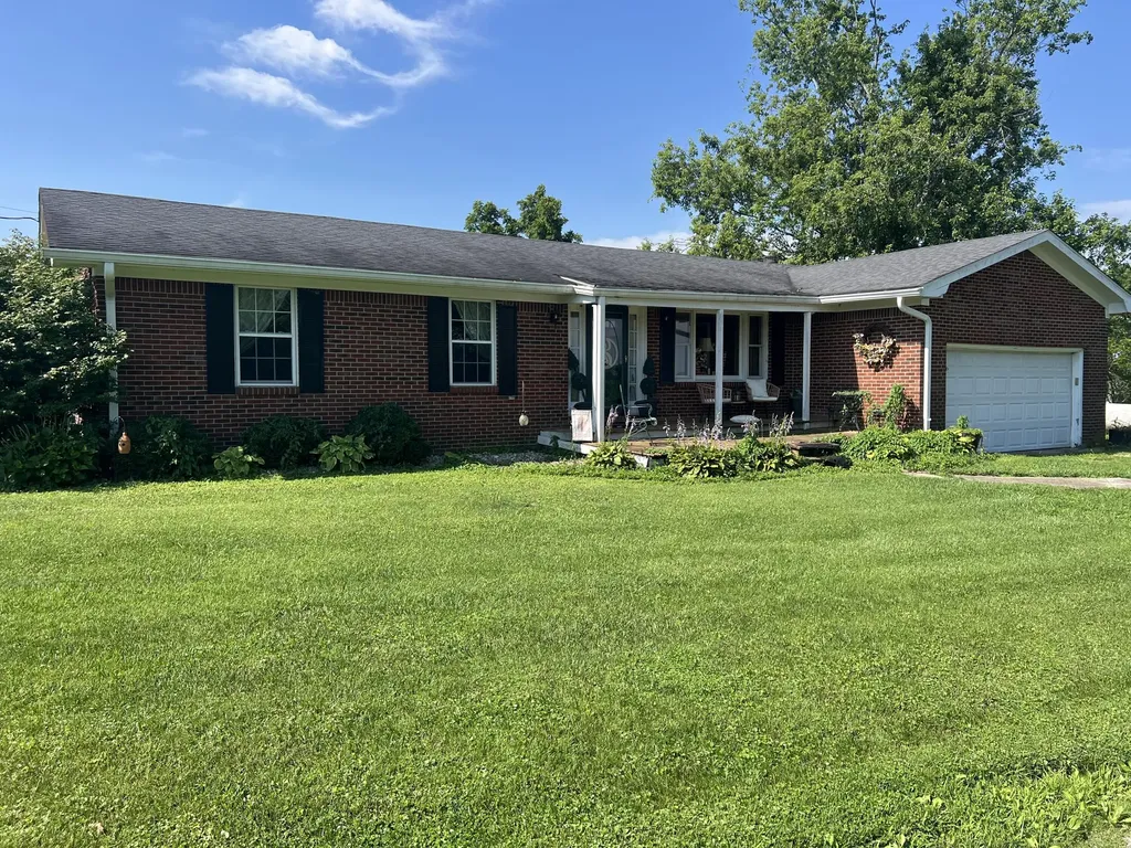 455 Davis Lane Winchester KY 40391