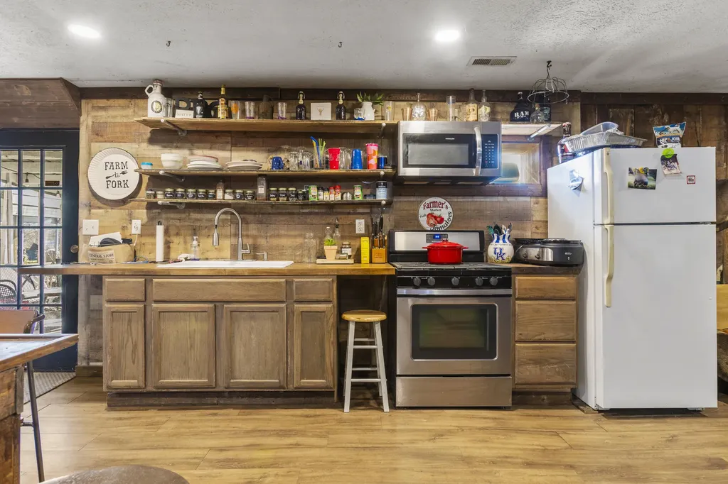 455 Davis Lane Winchester KY 40391