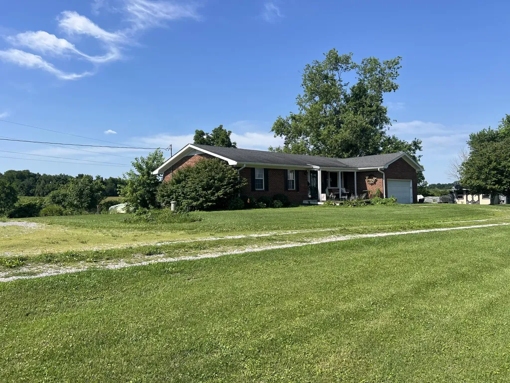 455 Davis Lane Winchester KY 40391