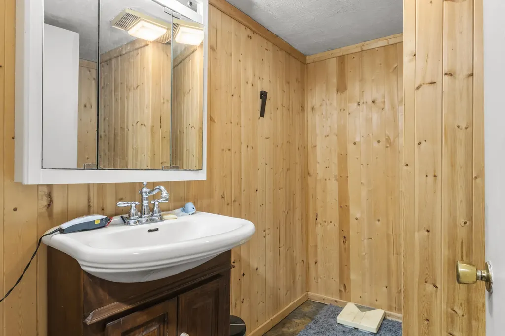 455 Davis Lane Winchester KY 40391