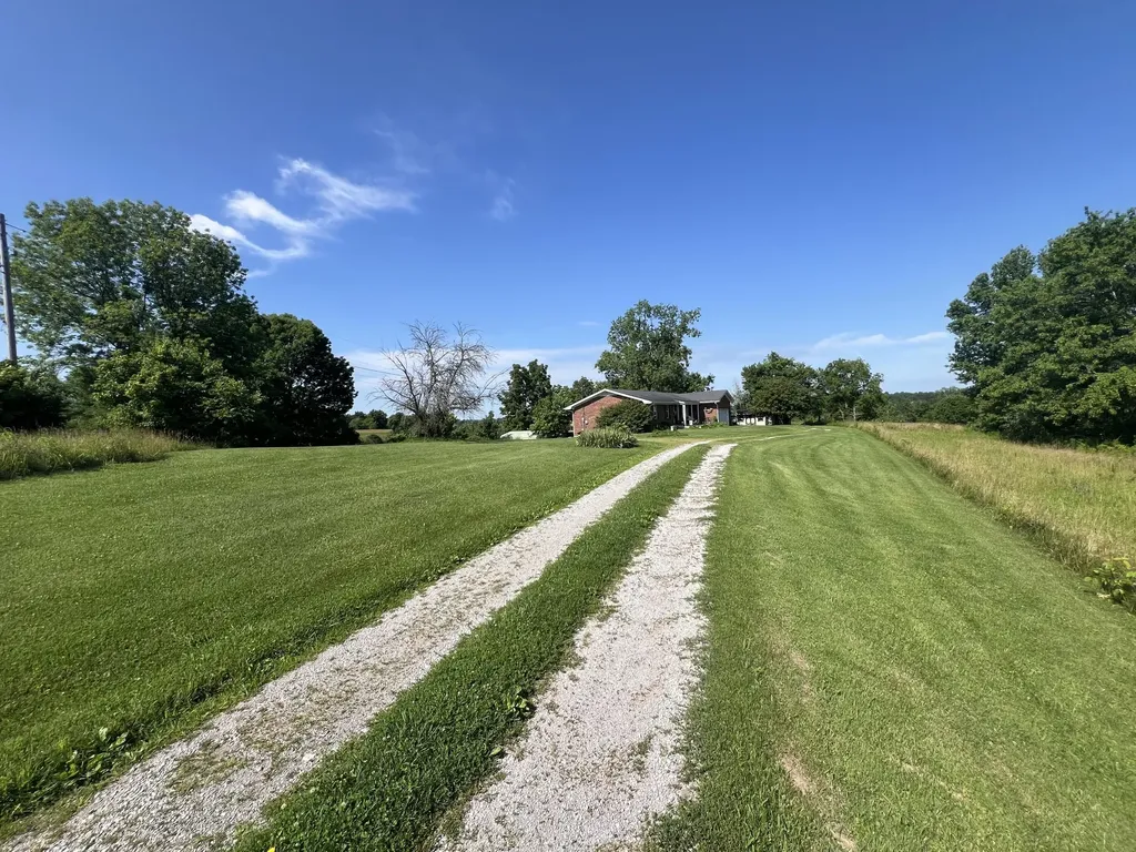 455 Davis Lane Winchester KY 40391