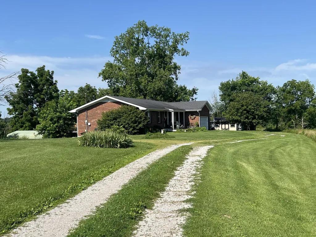 455 Davis Lane Winchester KY 40391