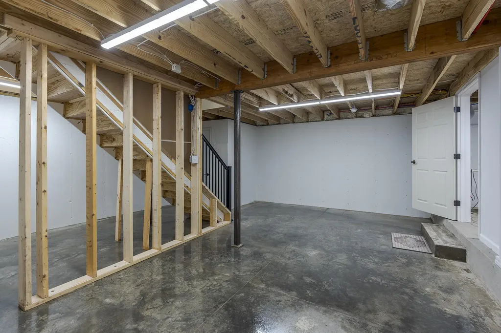 94 E 20th Street Paris KY 40361