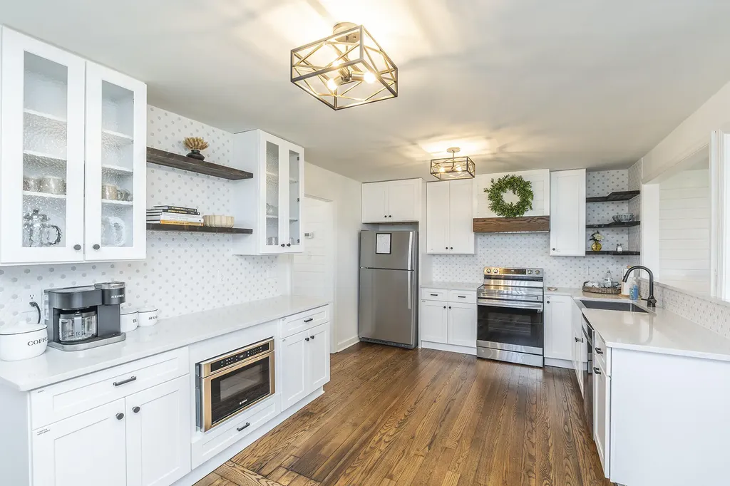 4075 Lexington Road Harrodsburg KY 40330