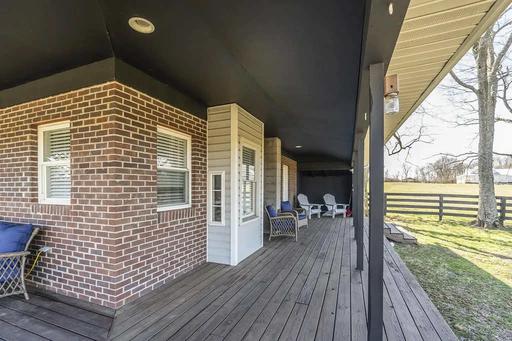 4075 Lexington Road Harrodsburg KY 40330