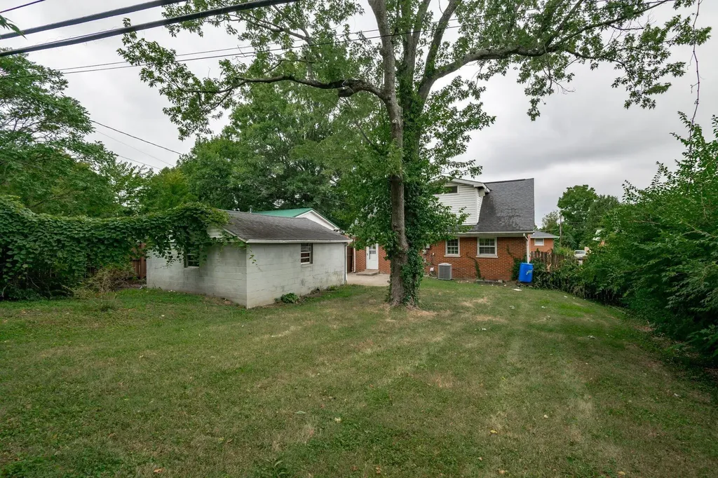 2457 Butternut Hill Court Lexington KY 40509