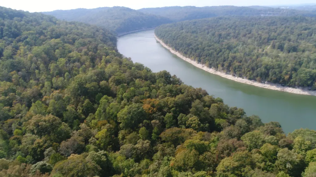 1901 Dixie Bend Road Burnside KY 42519