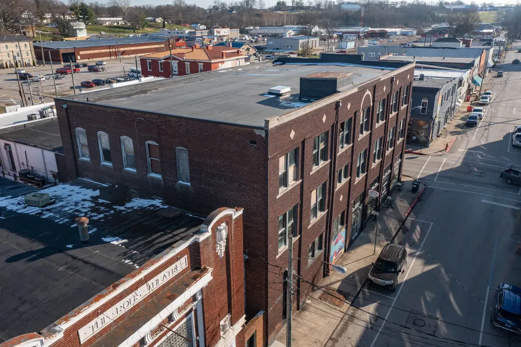 202 E Pike Street Cynthiana KY 41031