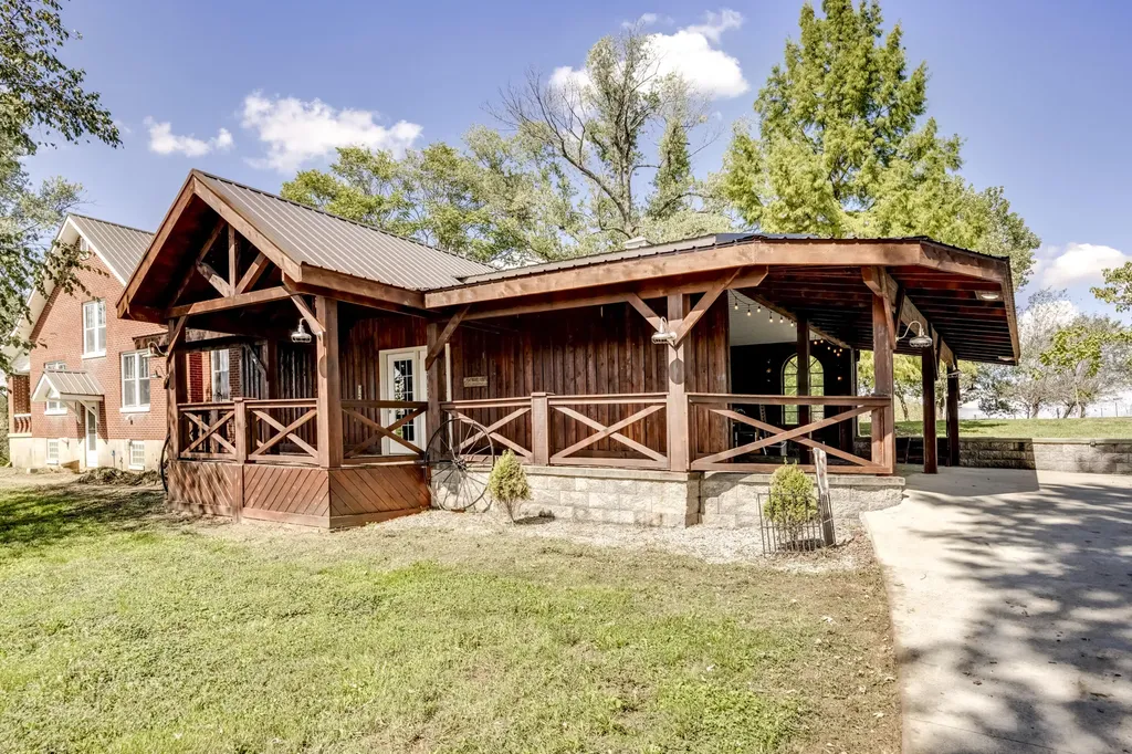 10900 Us Highway 127 Hustonville KY 40437