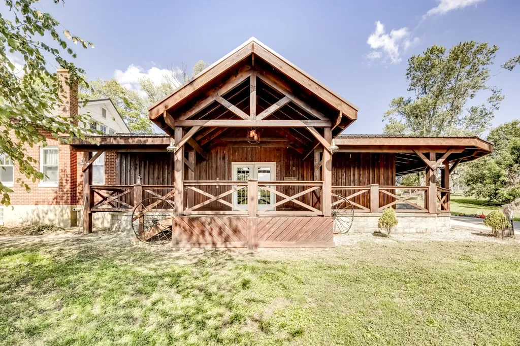 10900 Us Highway 127 Hustonville KY 40437