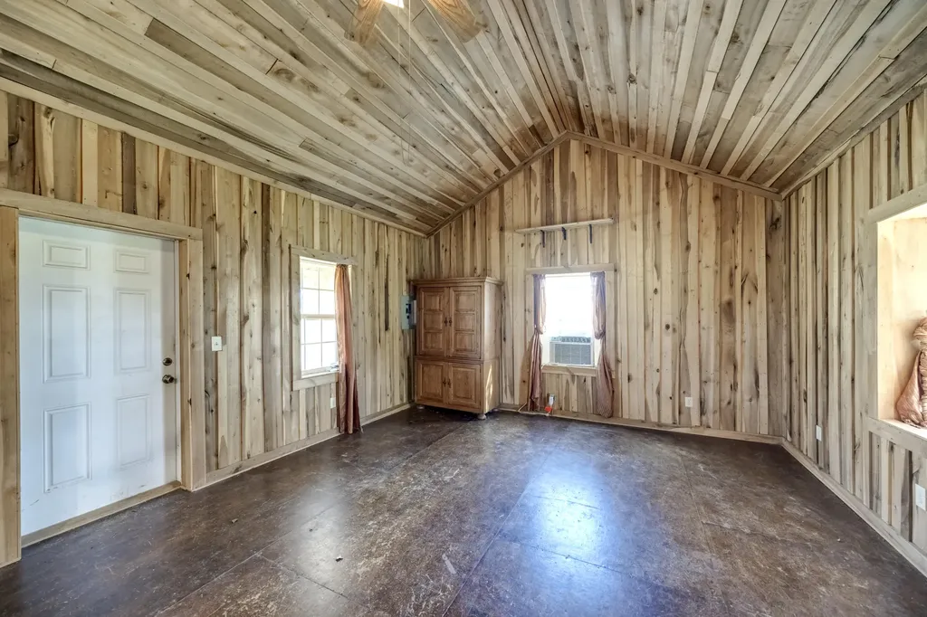 10900 Us Highway 127 Hustonville KY 40437