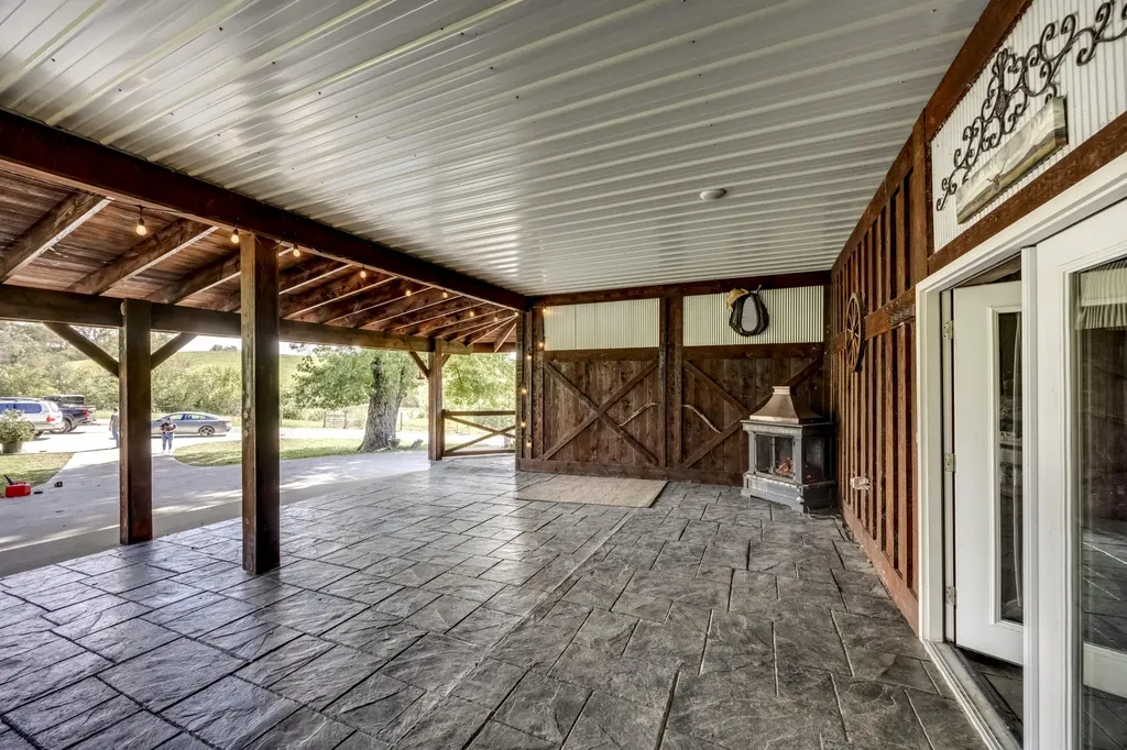 10900 Us Highway 127 Hustonville KY 40437