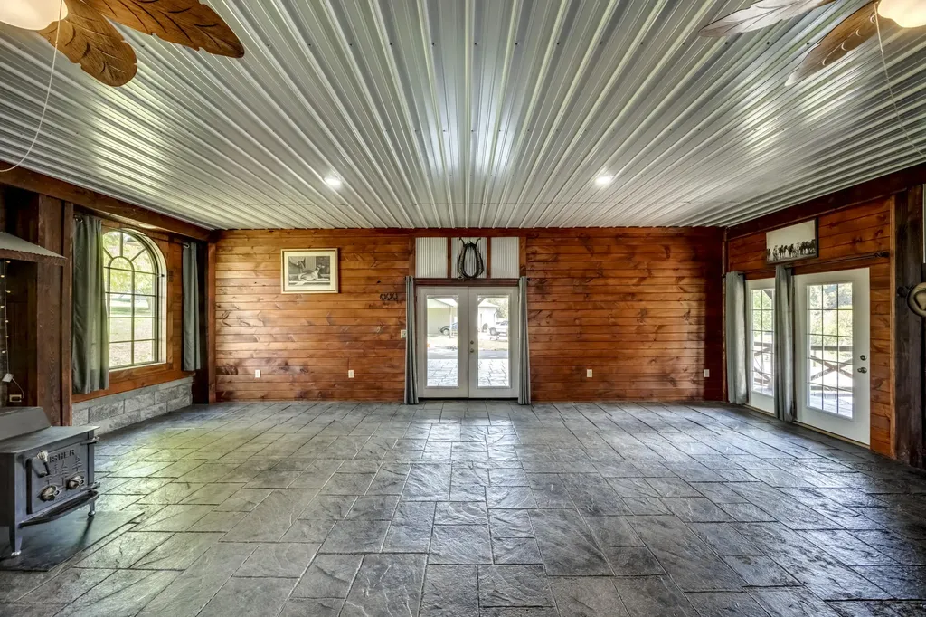 10900 Us Highway 127 Hustonville KY 40437