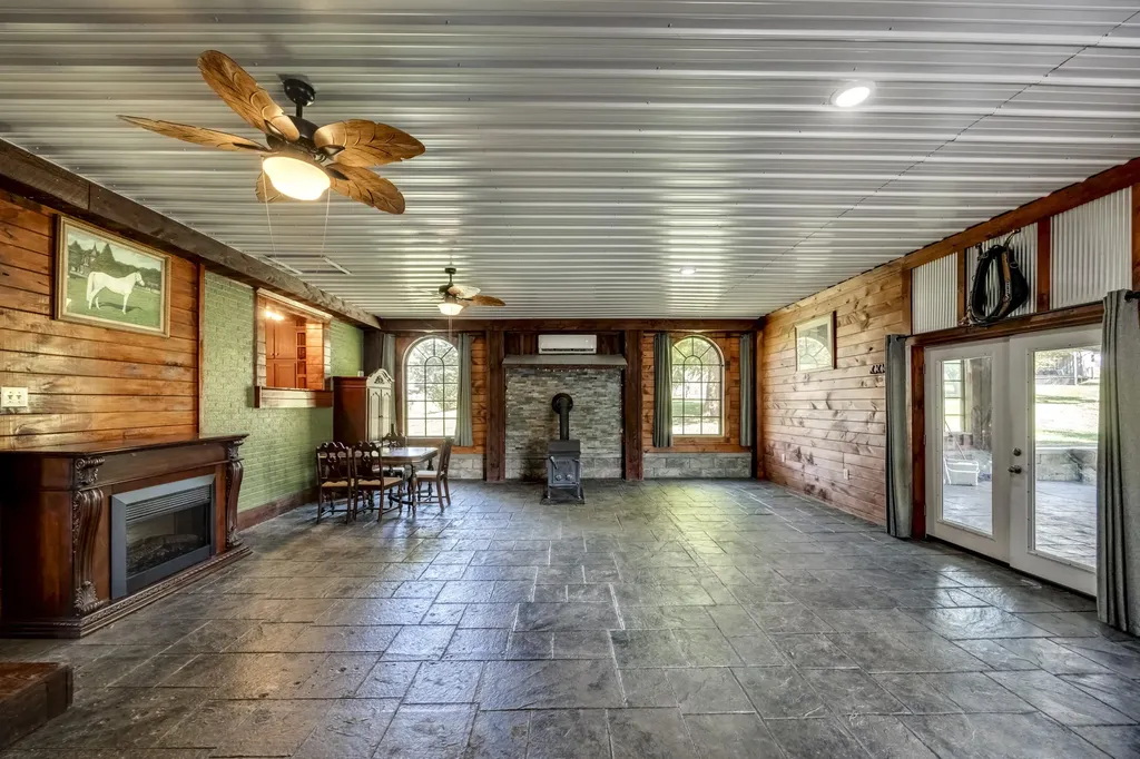 10900 Us Highway 127 Hustonville KY 40437