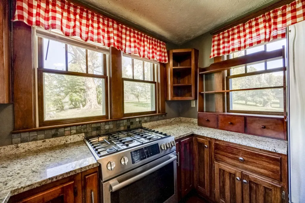 10900 Us Highway 127 Hustonville KY 40437
