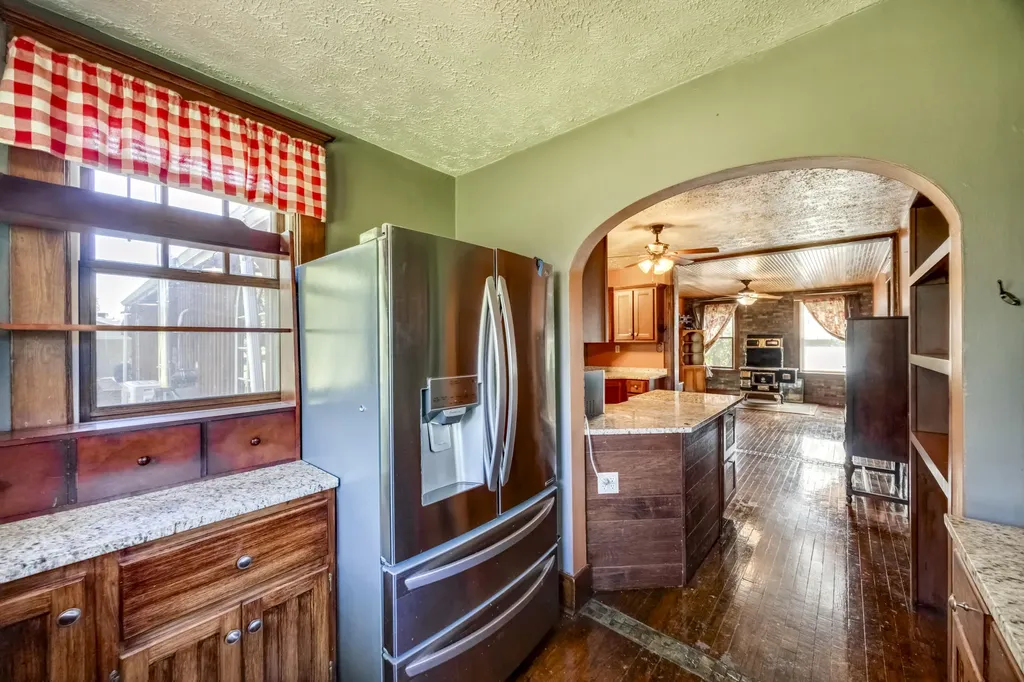 10900 Us Highway 127 Hustonville KY 40437