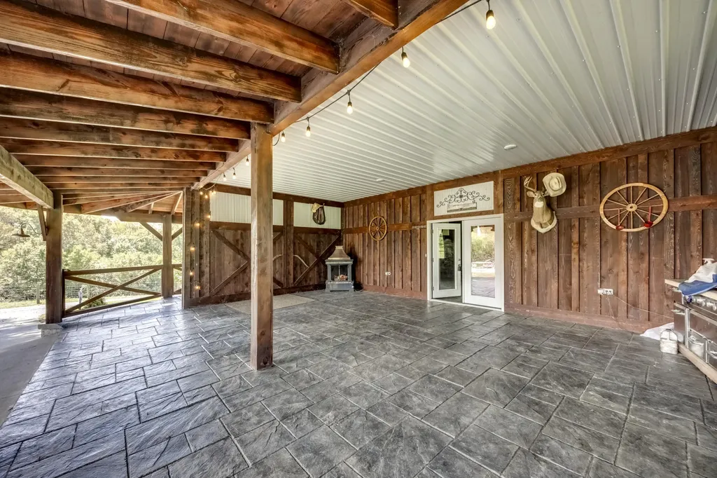 10900 Us Highway 127 Hustonville KY 40437