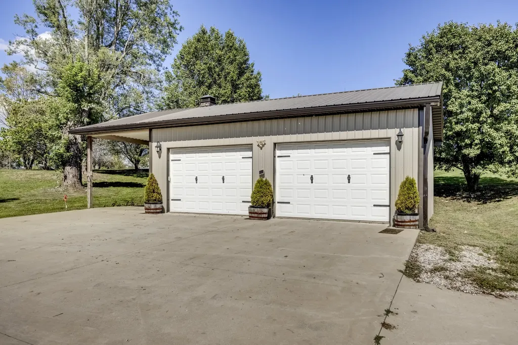10900 Us Highway 127 Hustonville KY 40437
