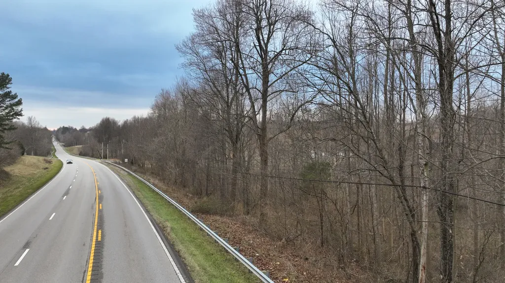 7265 Somerset Road Waynesburg KY 40489