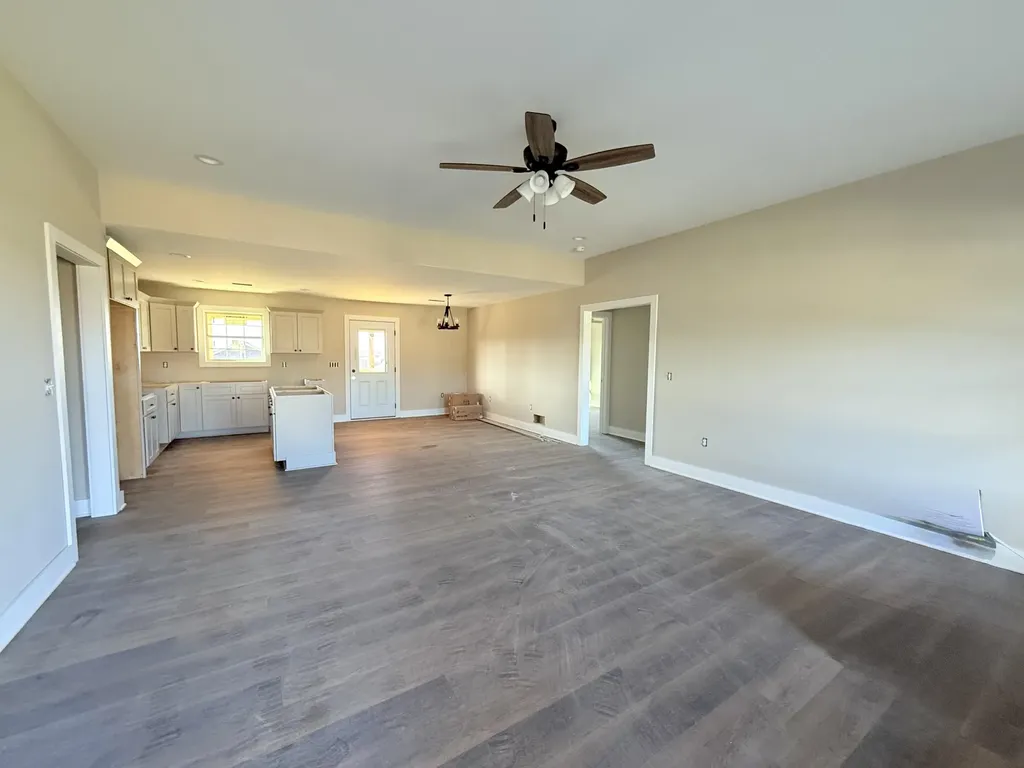 235 Brook Cove Berea KY 40403