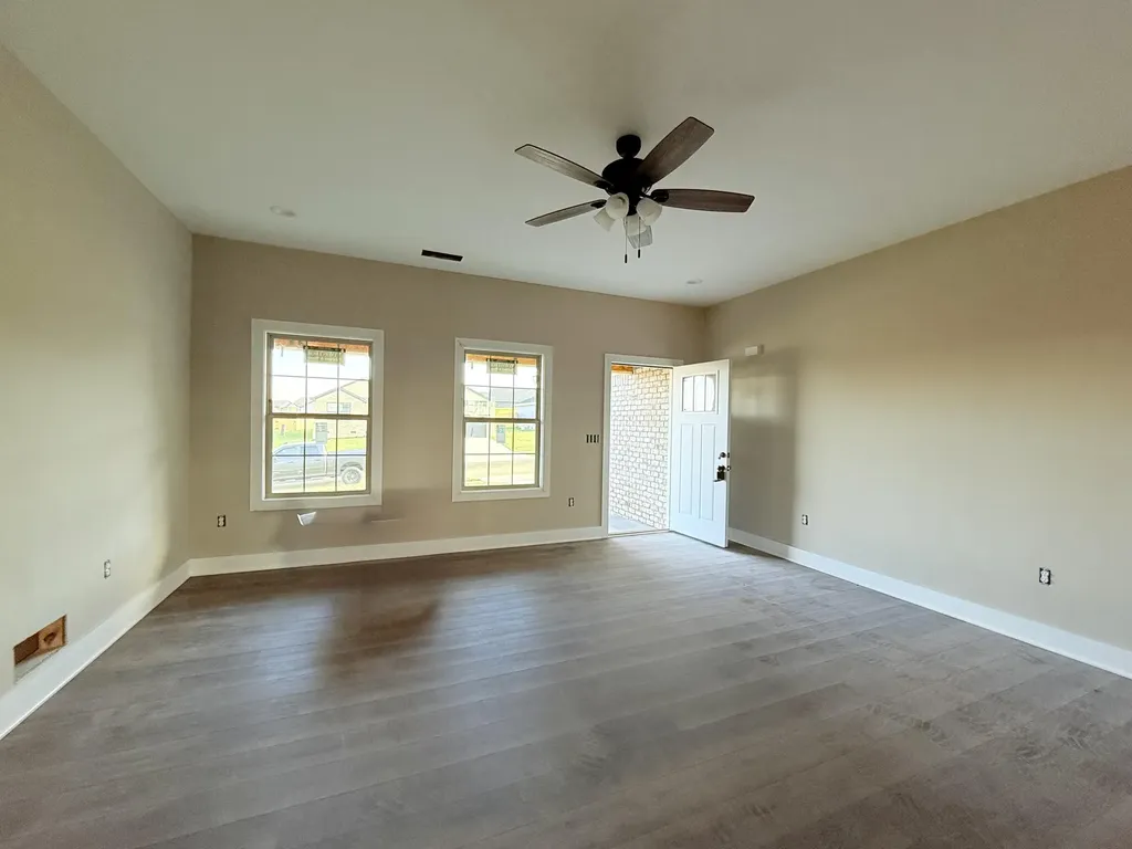 235 Brook Cove Berea KY 40403