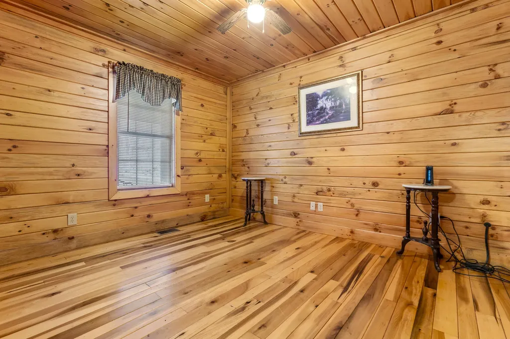 1435 Pilot Road Stanton KY 40380
