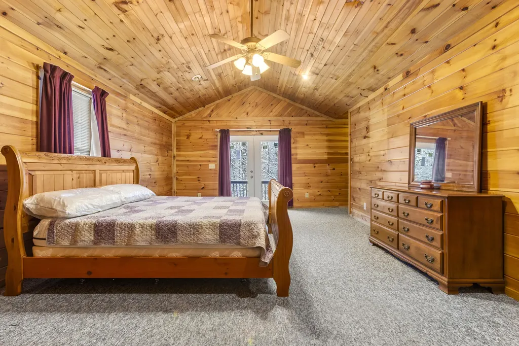 1435 Pilot Road Stanton KY 40380