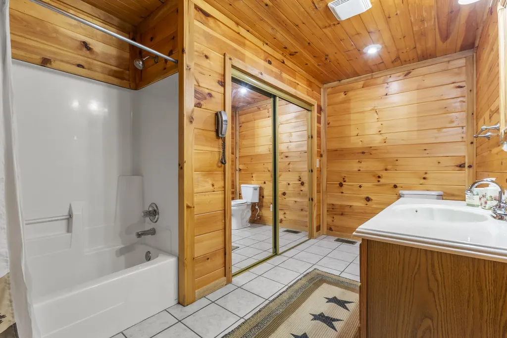 1435 Pilot Road Stanton KY 40380