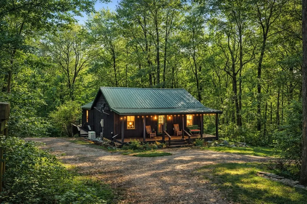 1435 Pilot Road Stanton KY 40380
