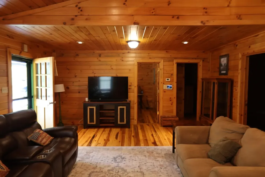 1435 Pilot Road Stanton KY 40380
