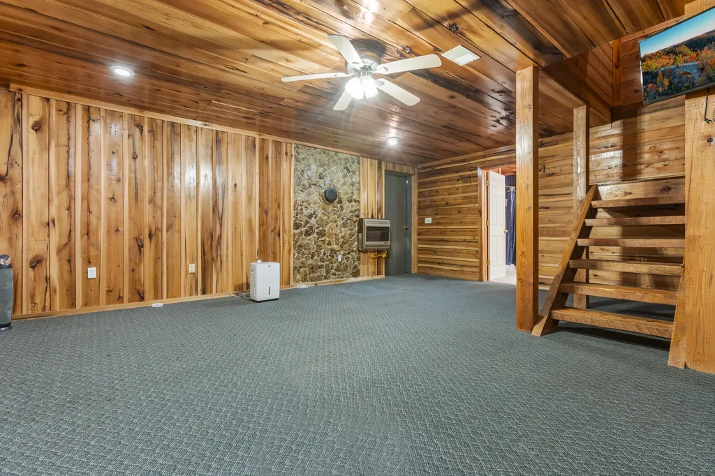 1435 Pilot Road Stanton KY 40380