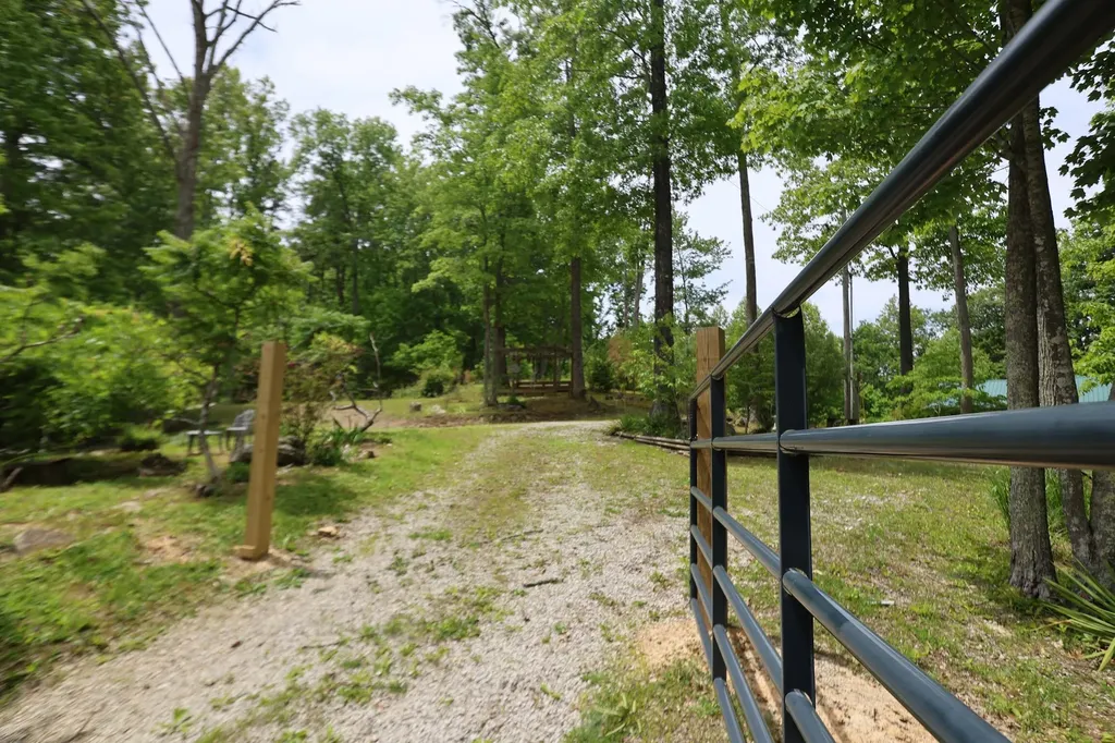 1435 Pilot Road Stanton KY 40380