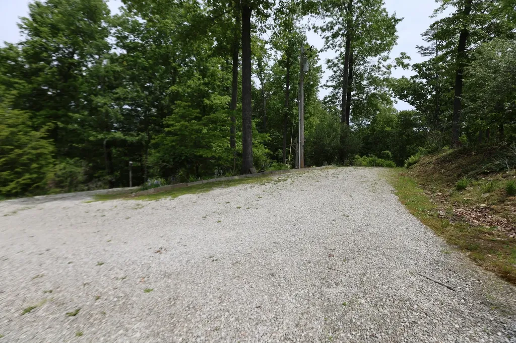 1435 Pilot Road Stanton KY 40380
