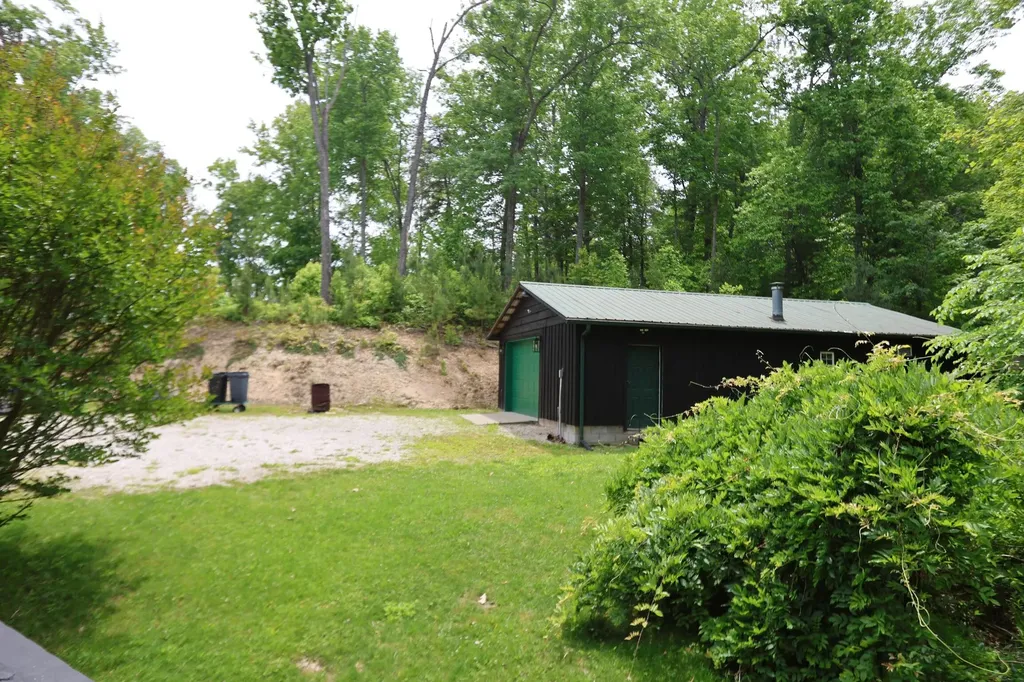 1435 Pilot Road Stanton KY 40380