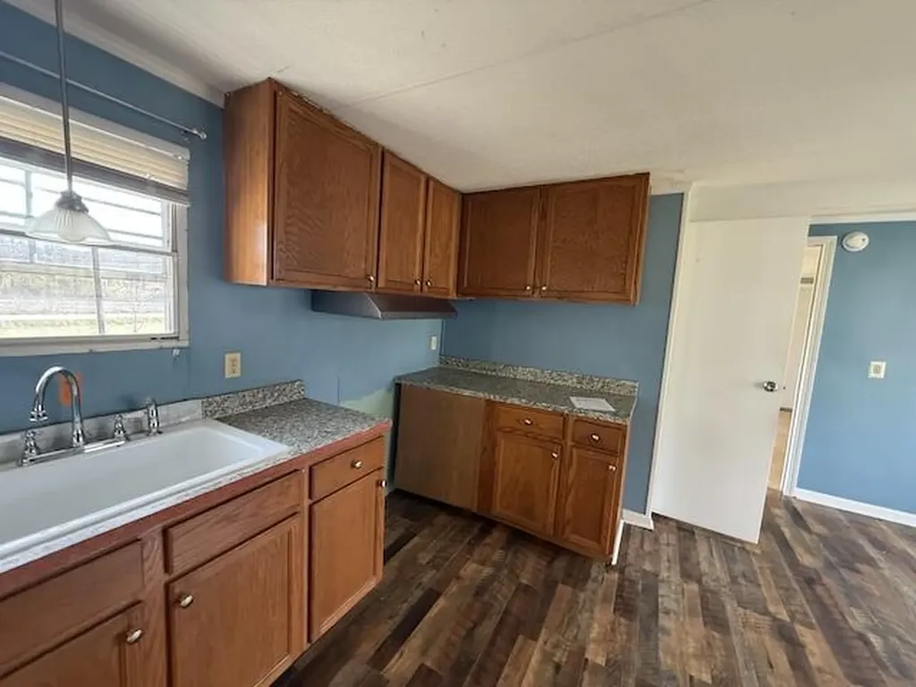 30 Sutton Street Corbin KY 40701