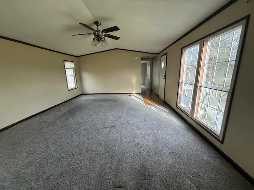 30 Sutton Street Corbin KY 40701