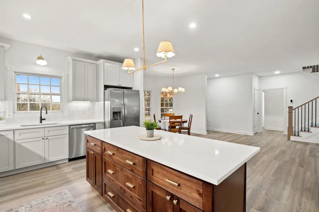 143 Royalty Drive Lancaster KY 40444