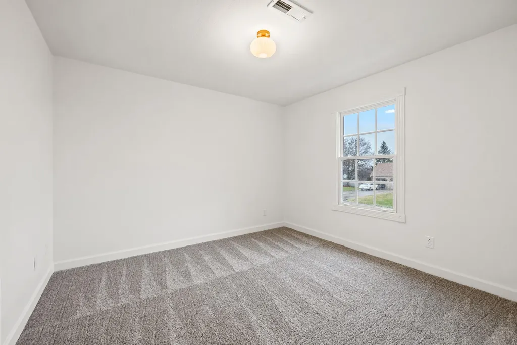 143 Royalty Drive Lancaster KY 40444