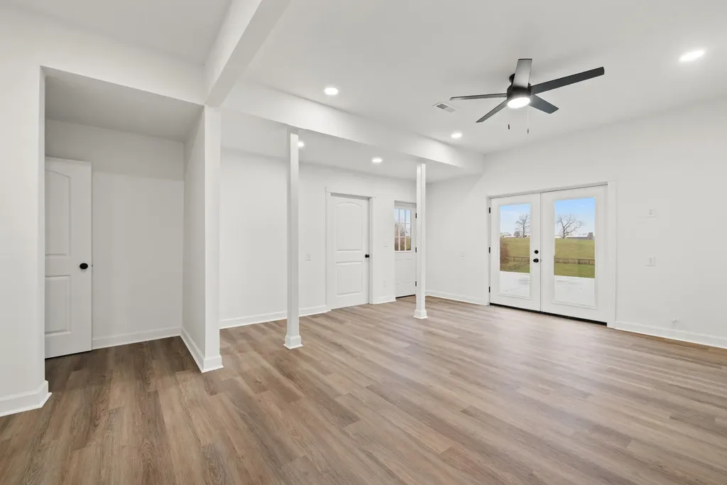 143 Royalty Drive Lancaster KY 40444