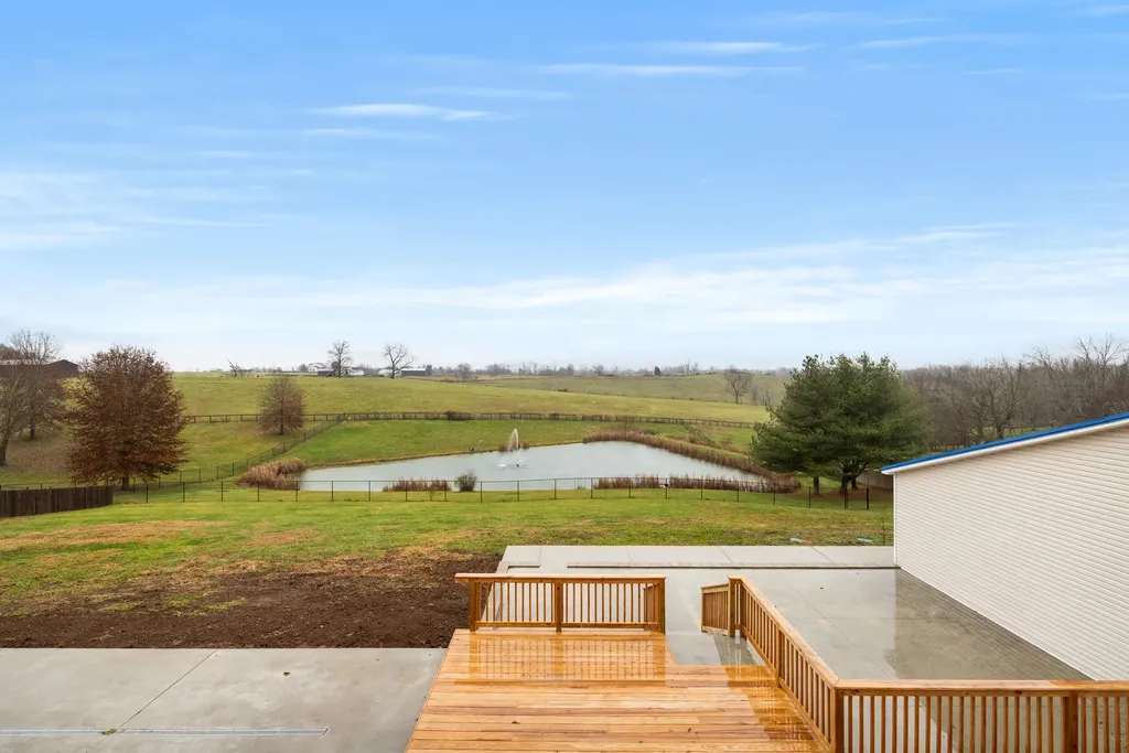 143 Royalty Drive Lancaster KY 40444