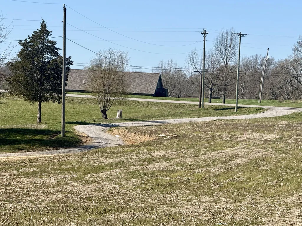 6715 E Highway 70 Eubank KY 42567