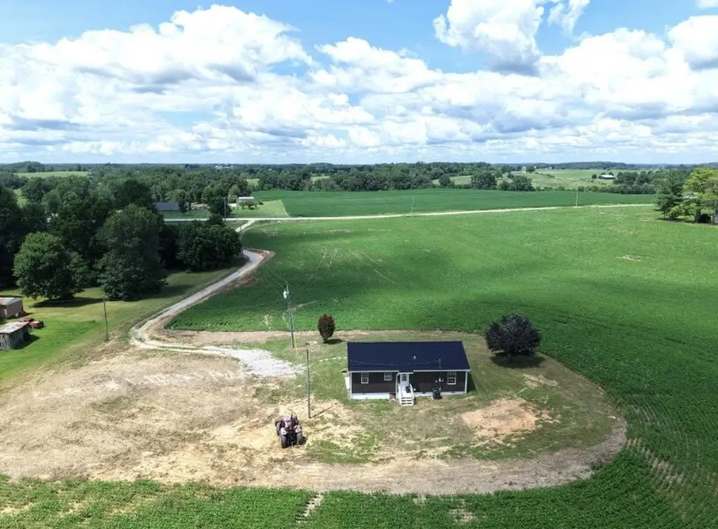 6715 E Highway 70 Eubank KY 42567