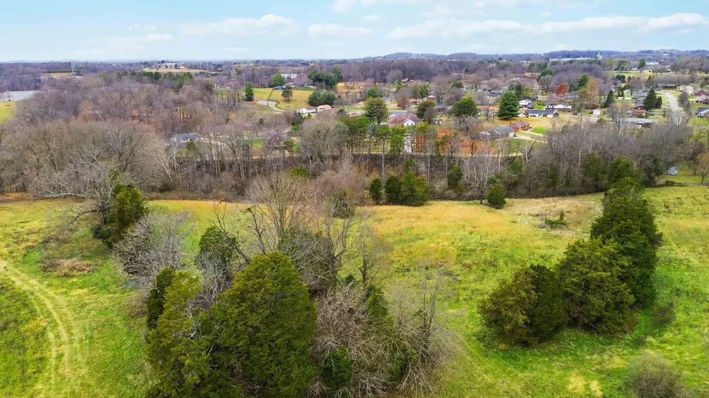 1908 Avalon Drive Somerset KY 42503