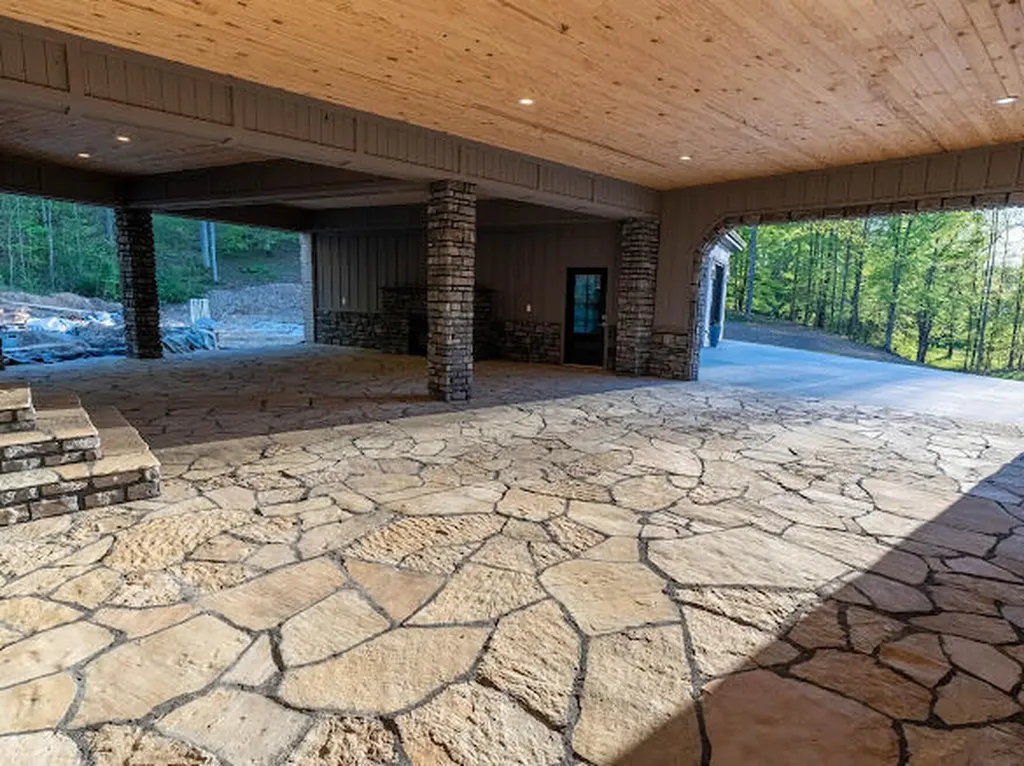 210 Leatherwood Drive London KY 40741