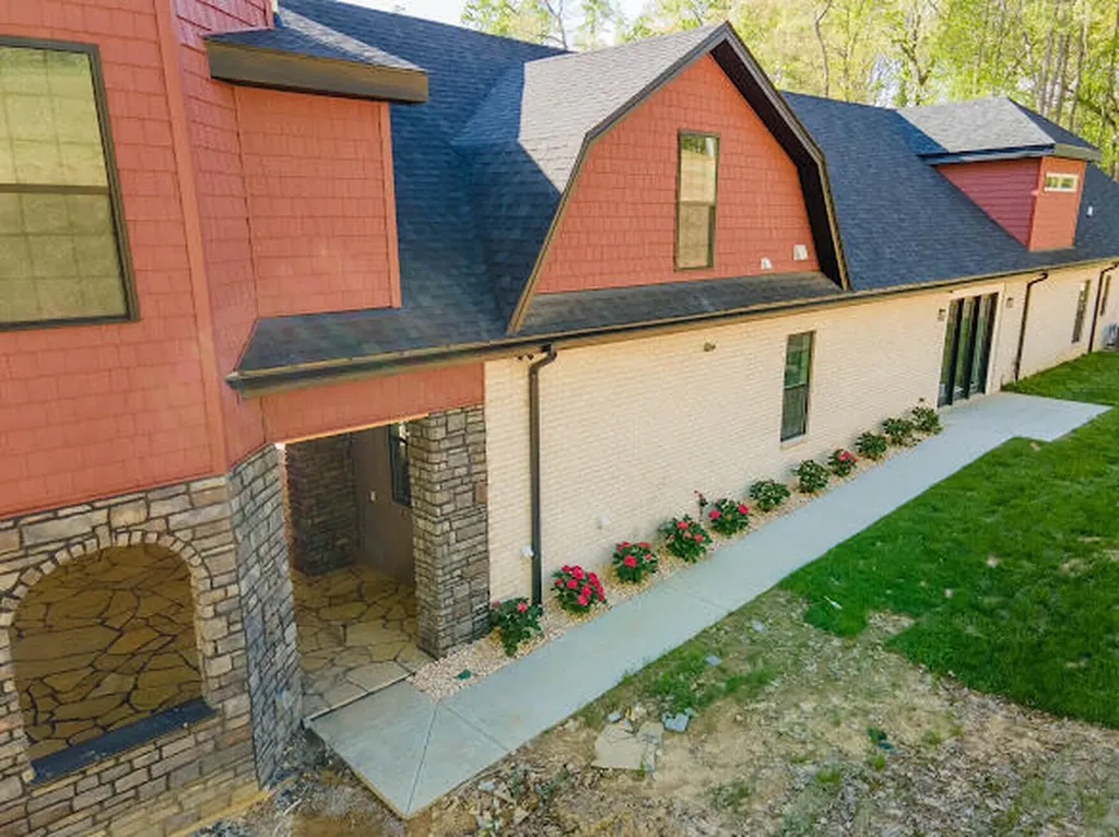 210 Leatherwood Drive London KY 40741
