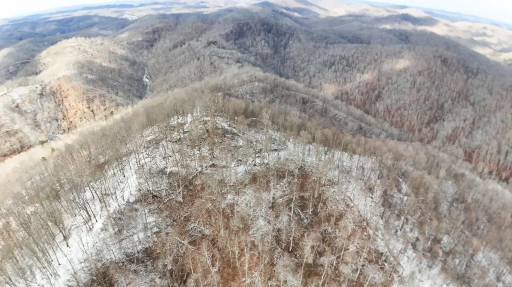 470 Little Bull Creek Road Woollum KY 40906