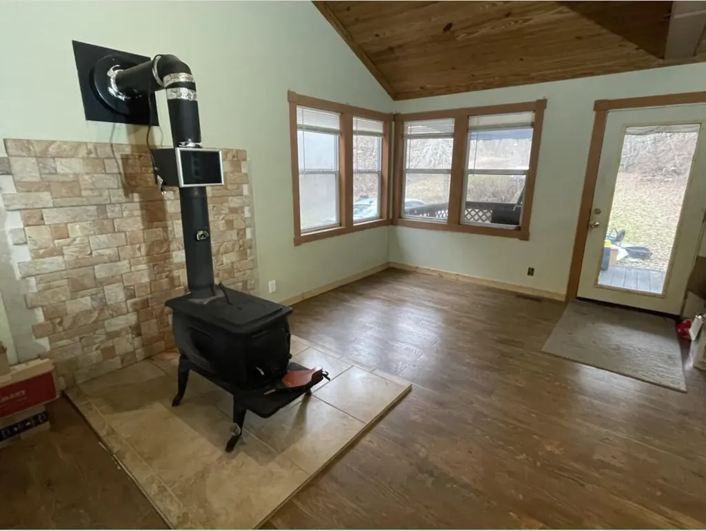 470 Little Bull Creek Road Woollum KY 40906
