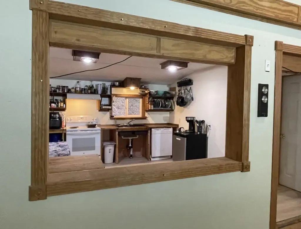 470 Little Bull Creek Road Woollum KY 40906